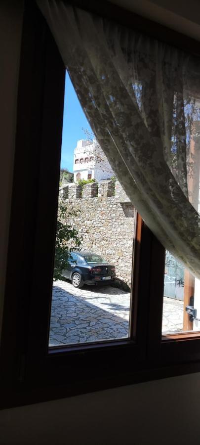 Ferienwohnung Οι Φωλίτσες Nafpaktos Exterior foto