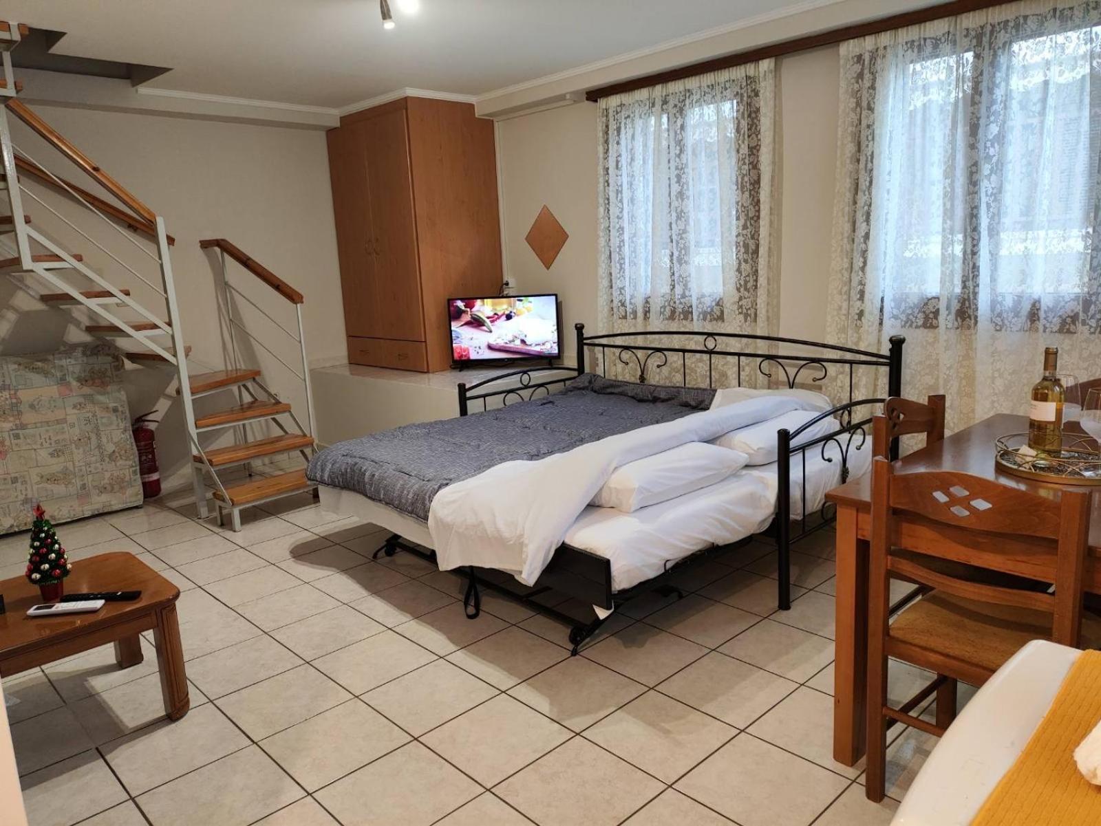 Ferienwohnung Οι Φωλίτσες Nafpaktos Exterior foto